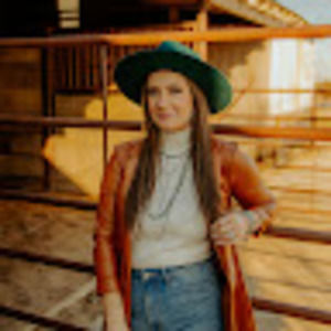 Meet your Posher, Abigail